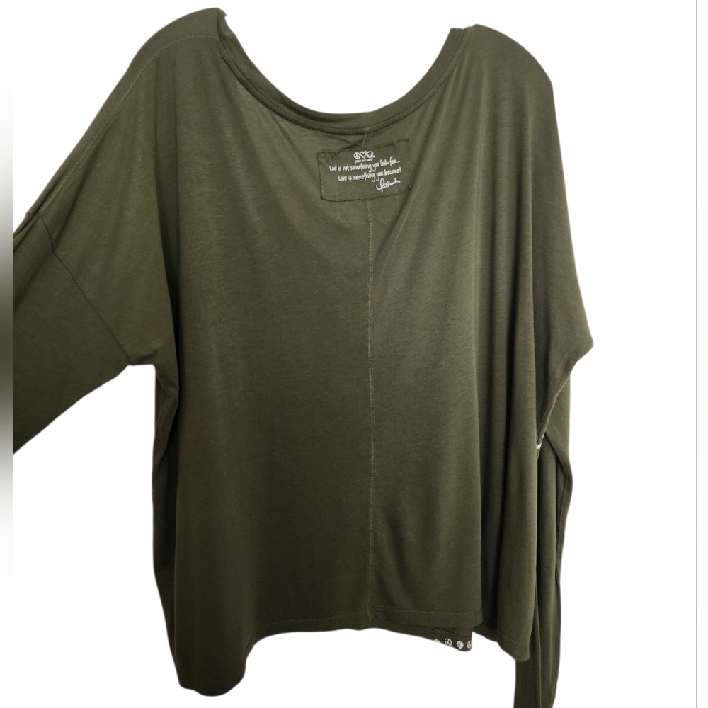 Peace Love World Olive Green Long Sleeve Tee with White Hamsa Hand Design SZ XL - Picture 2 of 9